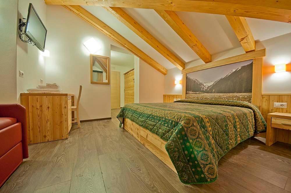 Hotel Niagara Ossana Luaran gambar