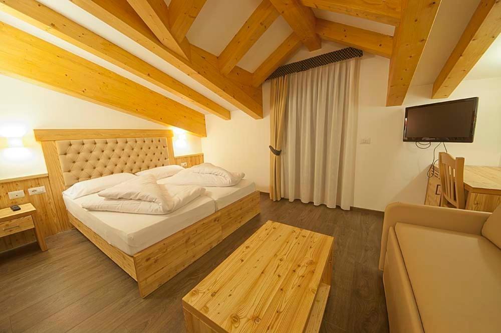 Hotel Niagara Ossana Luaran gambar