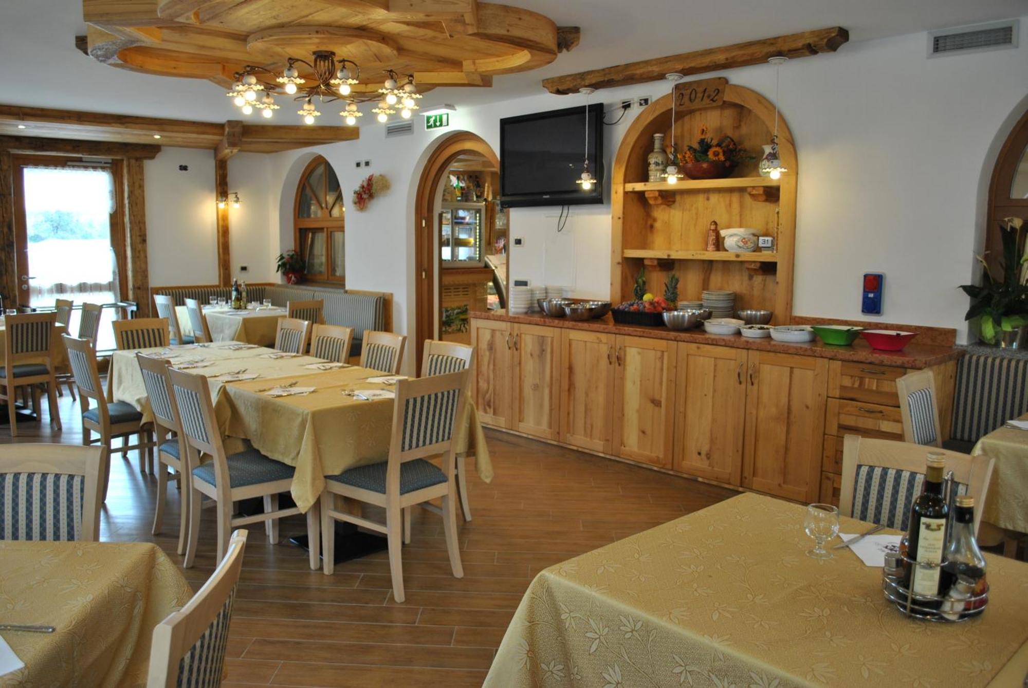 Hotel Niagara Ossana Luaran gambar