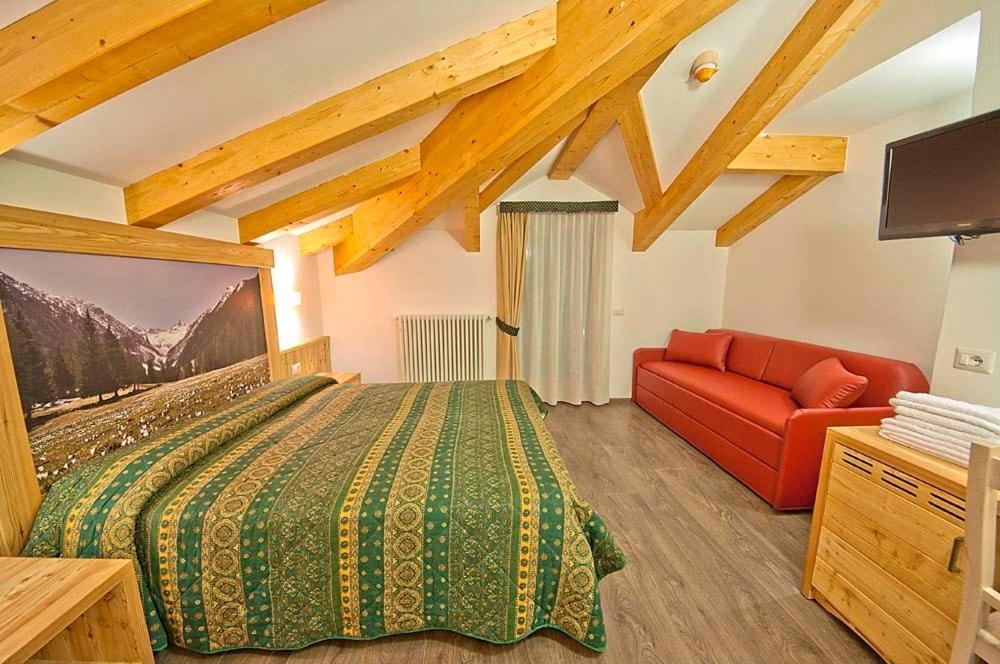 Hotel Niagara Ossana Bilik gambar