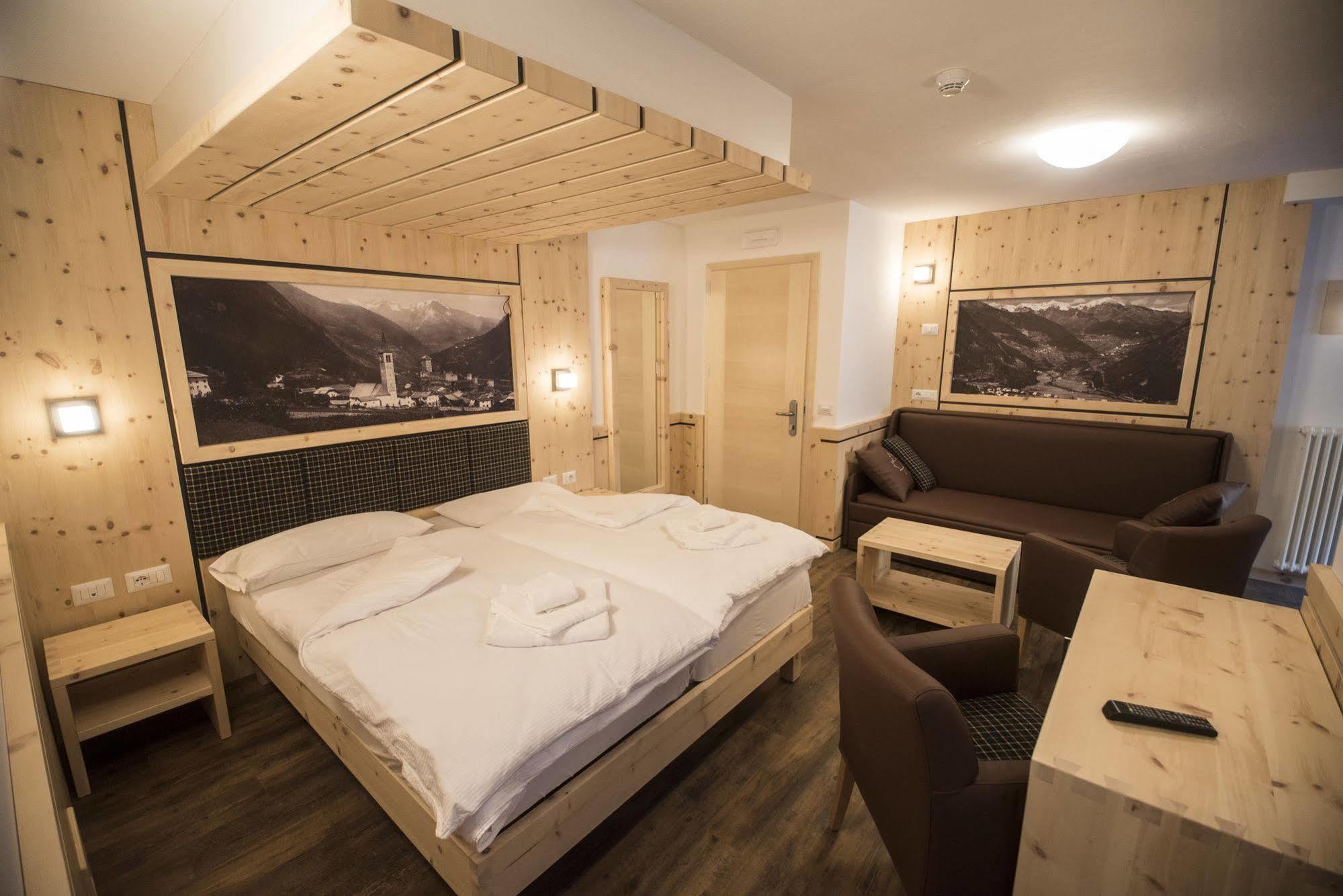 Hotel Niagara Ossana Luaran gambar